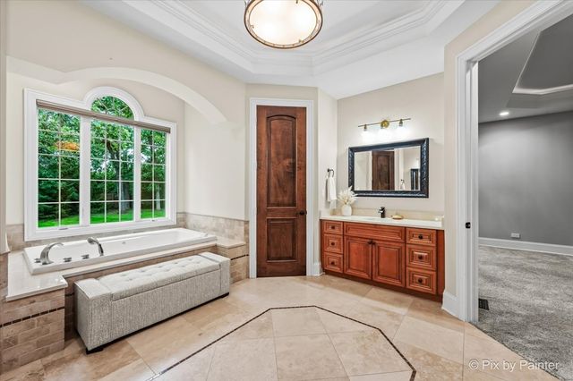 117 N. Wynstone Drive, North Barrington, IL 60010