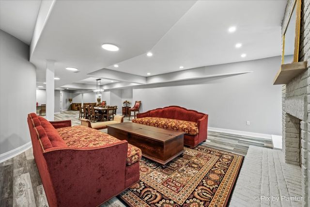 117 N. Wynstone Drive, North Barrington, IL 60010