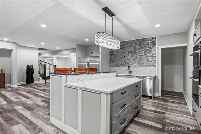 117 N. Wynstone Drive, North Barrington, IL 60010