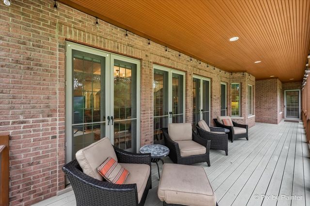 117 N. Wynstone Drive, North Barrington, IL 60010