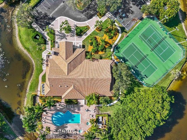 1899 Oak Berry Circle, Wellington, FL 33414