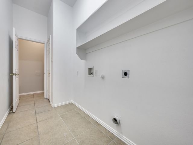 4445 Stones River Road, Grand Prairie, TX 75052