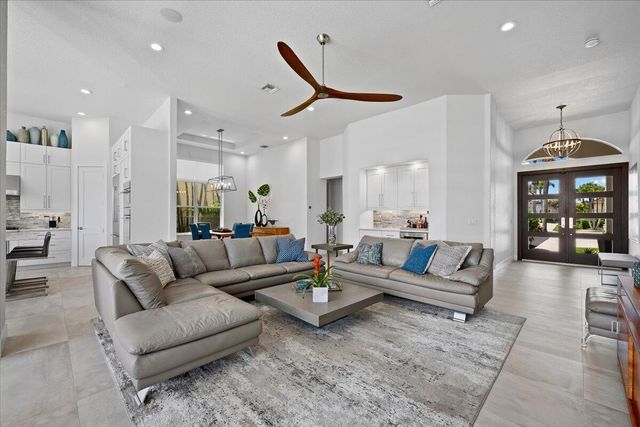 7676 Ironhorse Boulevard, West Palm Beach, FL 33412