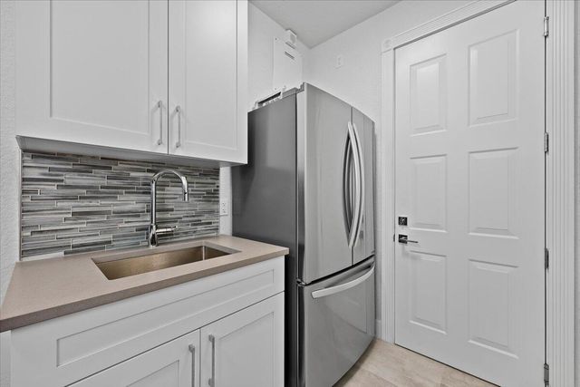 7676 Ironhorse Boulevard, West Palm Beach, FL 33412