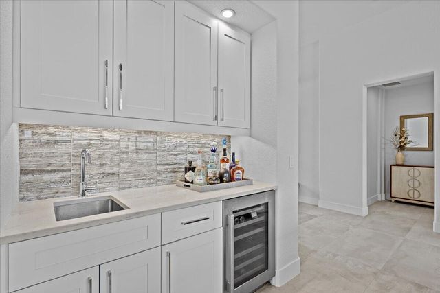 7676 Ironhorse Boulevard, West Palm Beach, FL 33412