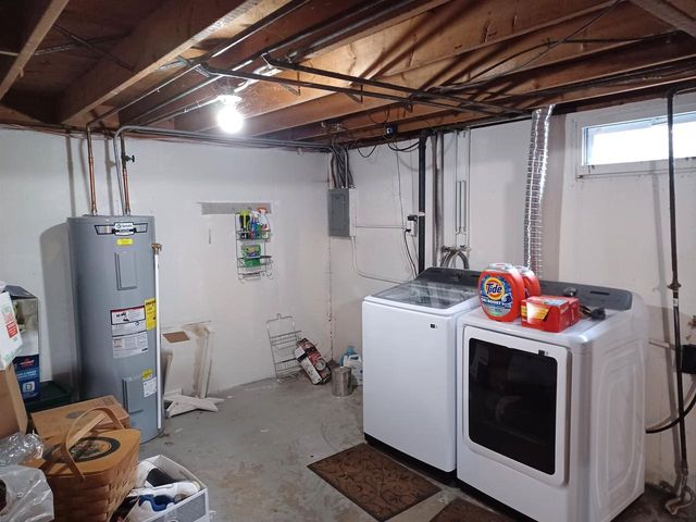 1151 ROCKWELL ROAD, Green Bay, WI 54313