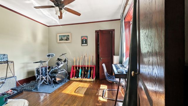 5559 S Blackstone Avenue 3, Chicago, IL 60637