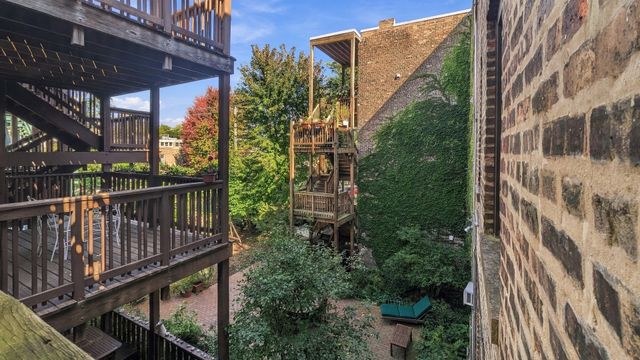 5559 S Blackstone Avenue 3, Chicago, IL 60637