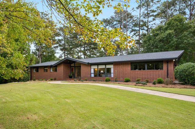 334 Luther Bailey Road, Senoia, GA 30276