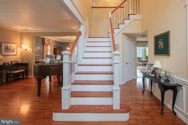 4 MARSHALL CT, Glen Mills, PA 19342