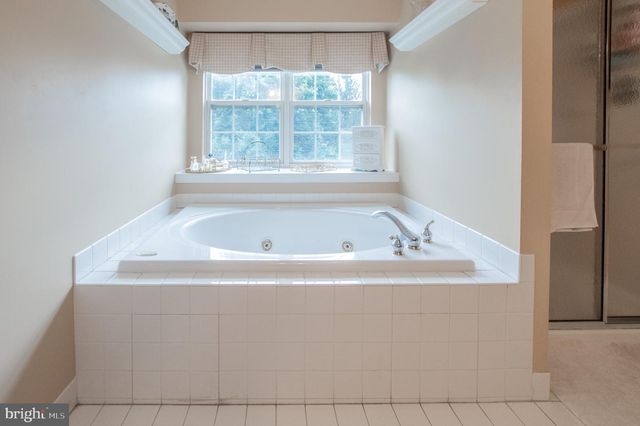 4 MARSHALL CT, Glen Mills, PA 19342