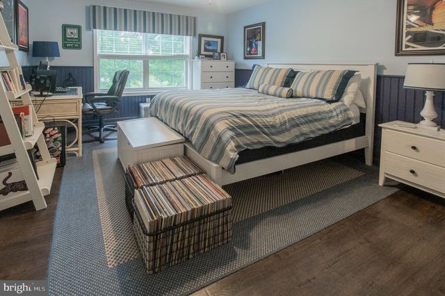 4 MARSHALL CT, Glen Mills, PA 19342