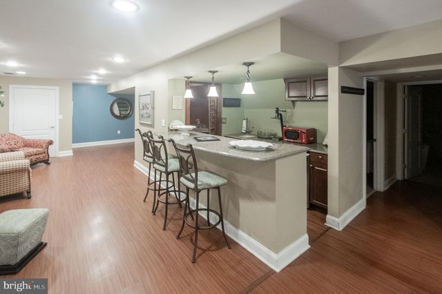 4 MARSHALL CT, Glen Mills, PA 19342