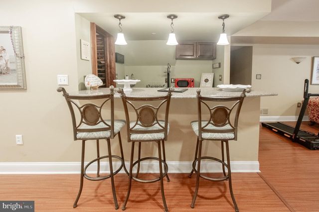 4 MARSHALL CT, Glen Mills, PA 19342