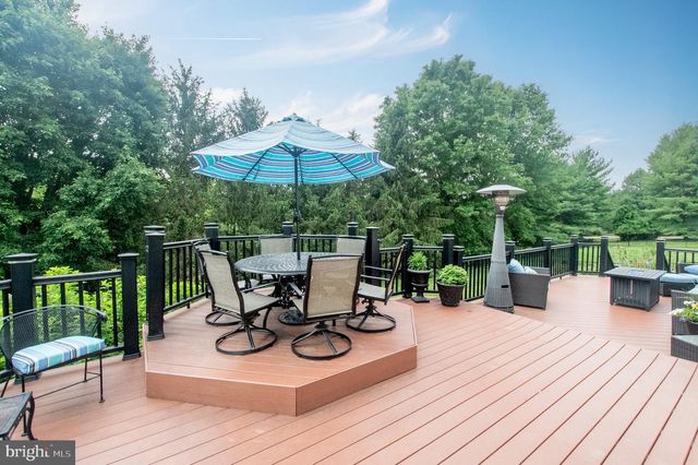 4 MARSHALL CT, Glen Mills, PA 19342