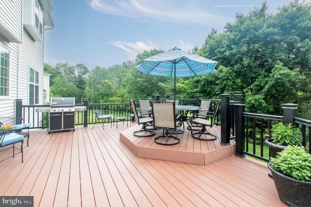4 MARSHALL CT, Glen Mills, PA 19342