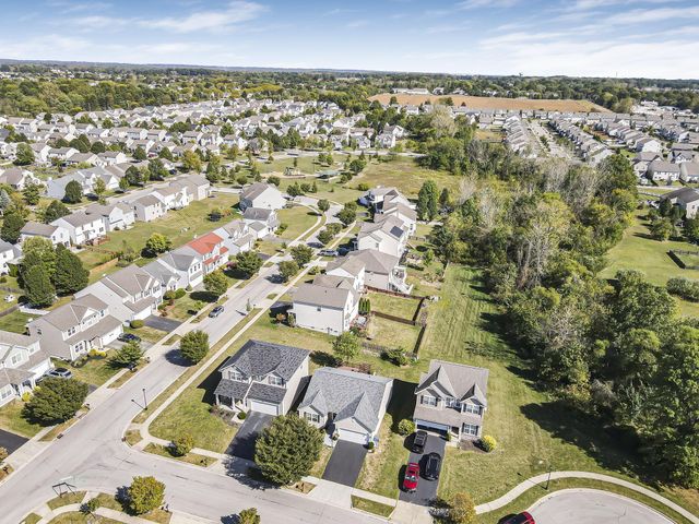 726 Flowering Cherry Court, Blacklick, OH 43004