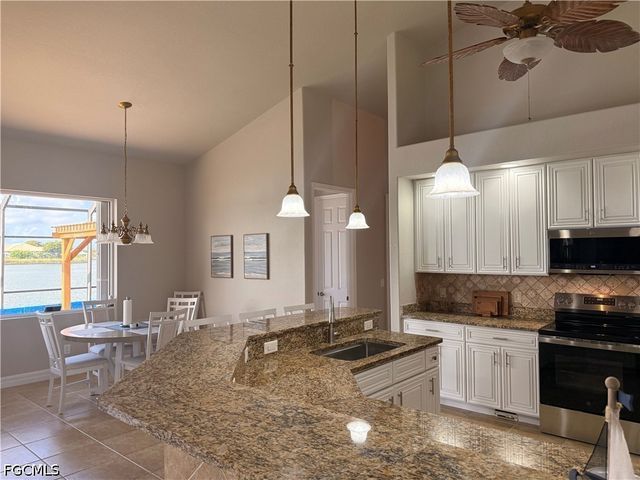 1028 Hancock Bridge PKWY, Cape Coral, FL 33990