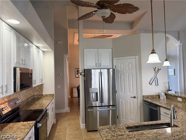 1028 Hancock Bridge PKWY, Cape Coral, FL 33990
