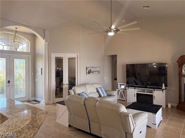 1028 Hancock Bridge PKWY, Cape Coral, FL 33990