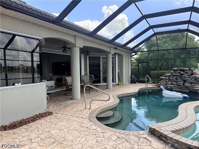 1028 Hancock Bridge PKWY, Cape Coral, FL 33990