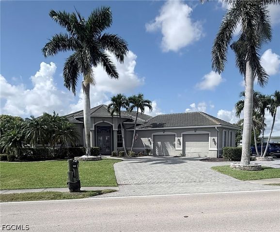 1028 Hancock Bridge PKWY, Cape Coral, FL 33990