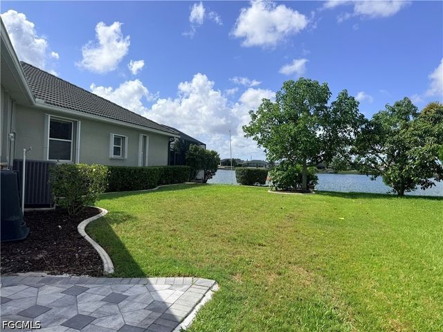 1028 Hancock Bridge PKWY, Cape Coral, FL 33990
