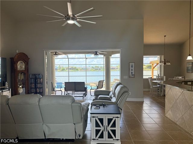 1028 Hancock Bridge PKWY, Cape Coral, FL 33990