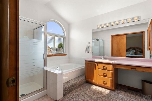 1702 Kingsroyal Blvd, Pueblo, CO 81005