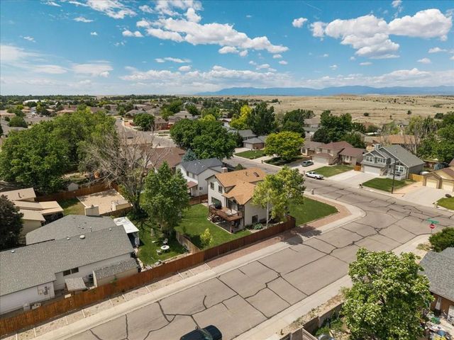 1702 Kingsroyal Blvd, Pueblo, CO 81005