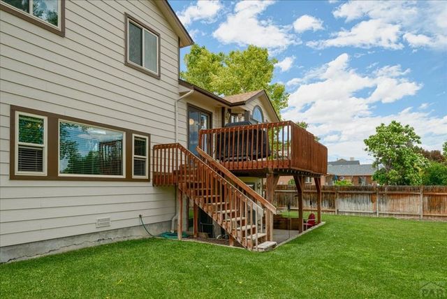 1702 Kingsroyal Blvd, Pueblo, CO 81005