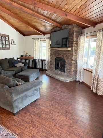 6 Latonka Trail, Malvern, OH 44644