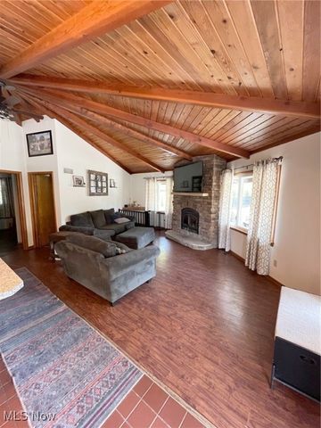 6 Latonka Trail, Malvern, OH 44644