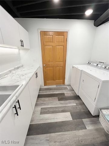 6 Latonka Trail, Malvern, OH 44644