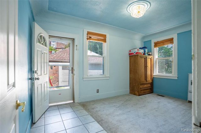 7312 Theisen Street, Dearborn, MI 48126