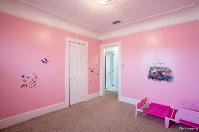 7312 Theisen Street, Dearborn, MI 48126