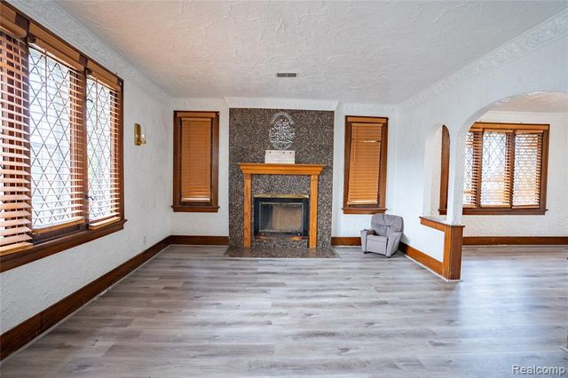 7312 Theisen Street, Dearborn, MI 48126