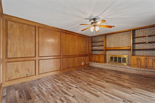 926 Sandstone Drive, Bartlesville, OK 74006