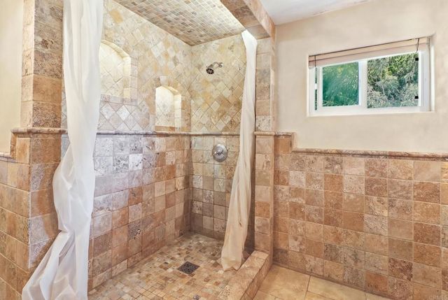 175 Maple Avenue 4, Carlsbad, CA 92008