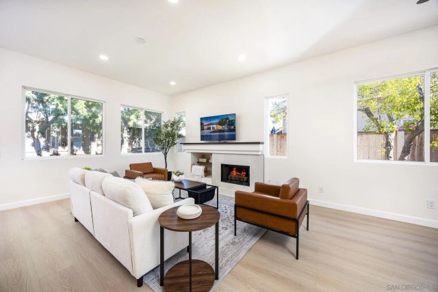 1789 Clydesdale Ct, Oceanside, CA 92057