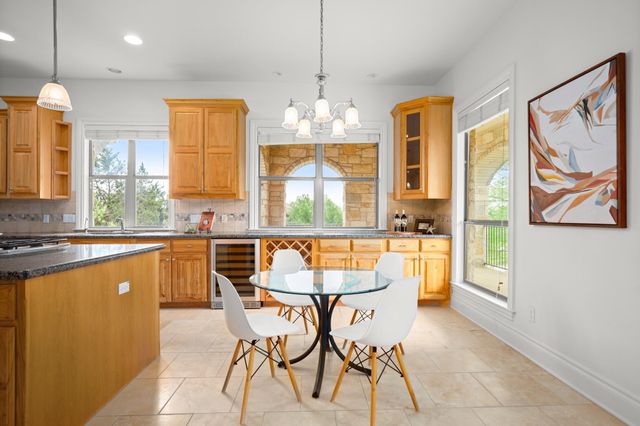 19 Swiftwater TRL, The Hills, TX 78738