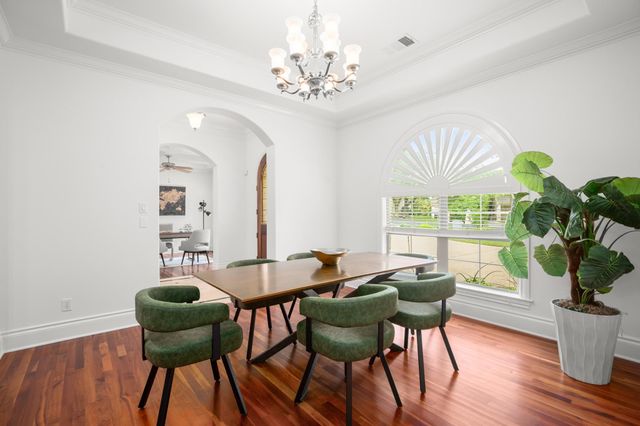 19 Swiftwater TRL, The Hills, TX 78738