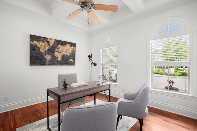 19 Swiftwater TRL, The Hills, TX 78738