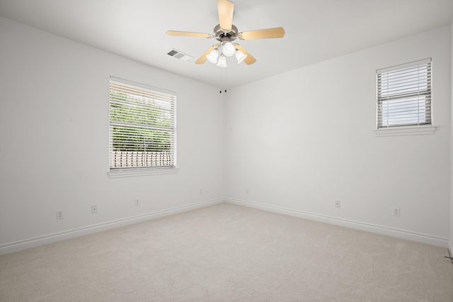 19 Swiftwater TRL, The Hills, TX 78738