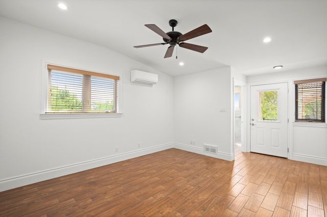 19 Swiftwater TRL, The Hills, TX 78738