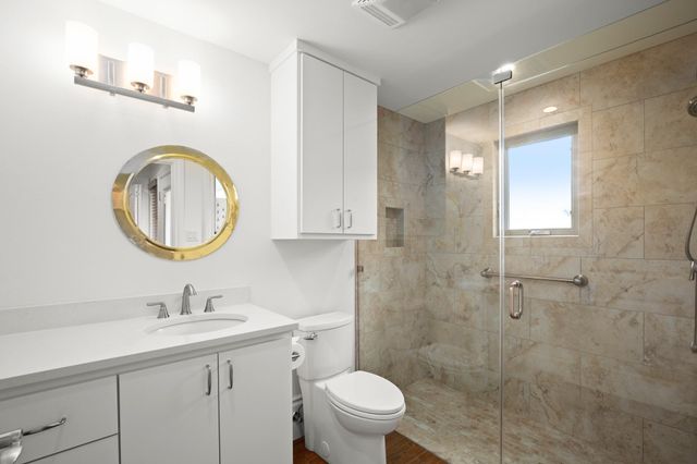 19 Swiftwater TRL, The Hills, TX 78738