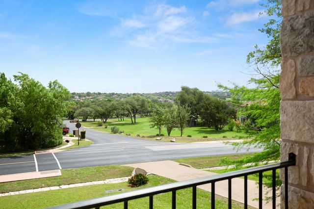19 Swiftwater TRL, The Hills, TX 78738