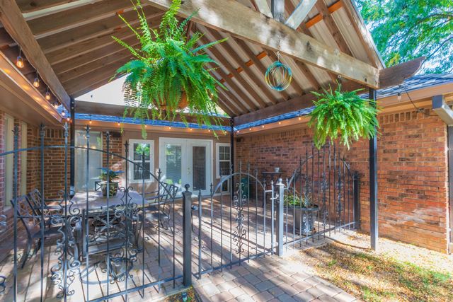 6515 ROXTON Drive, Amarillo, TX 79109