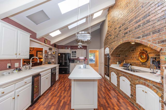 6515 ROXTON Drive, Amarillo, TX 79109