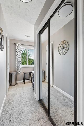 901 Sally Street, Papillion, NE 68046